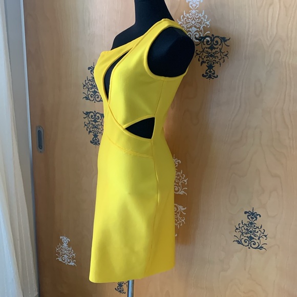 NEW - GORGEOUS Sexy Cut-Out Dress in Bright Yellow - Picture 10 of 14